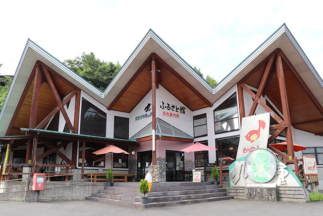 4 里の駅 九重ふるさと館(さとのえき ここのえふるさとかん) 4 里の駅 九重ふるさと館(さとのえき ここのえふるさとかん)